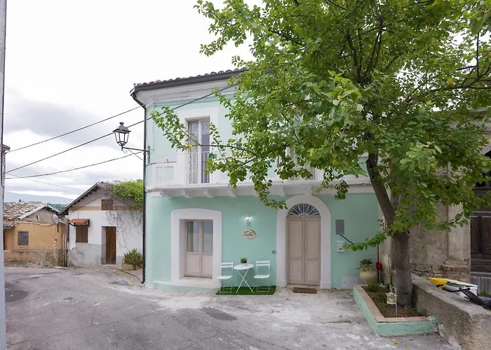 Tullia -Intera Casa-