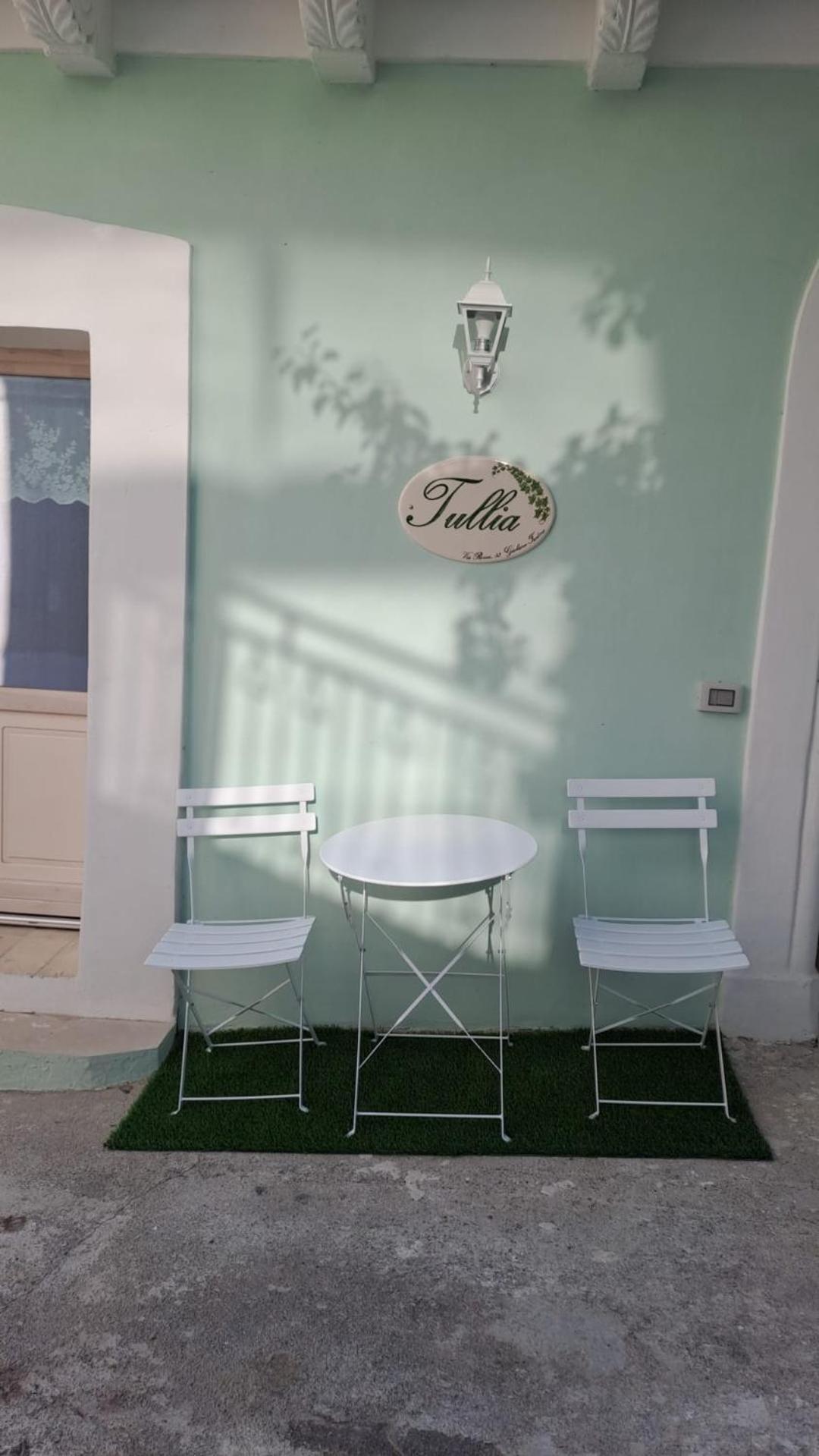 Tullia -intera Casa-